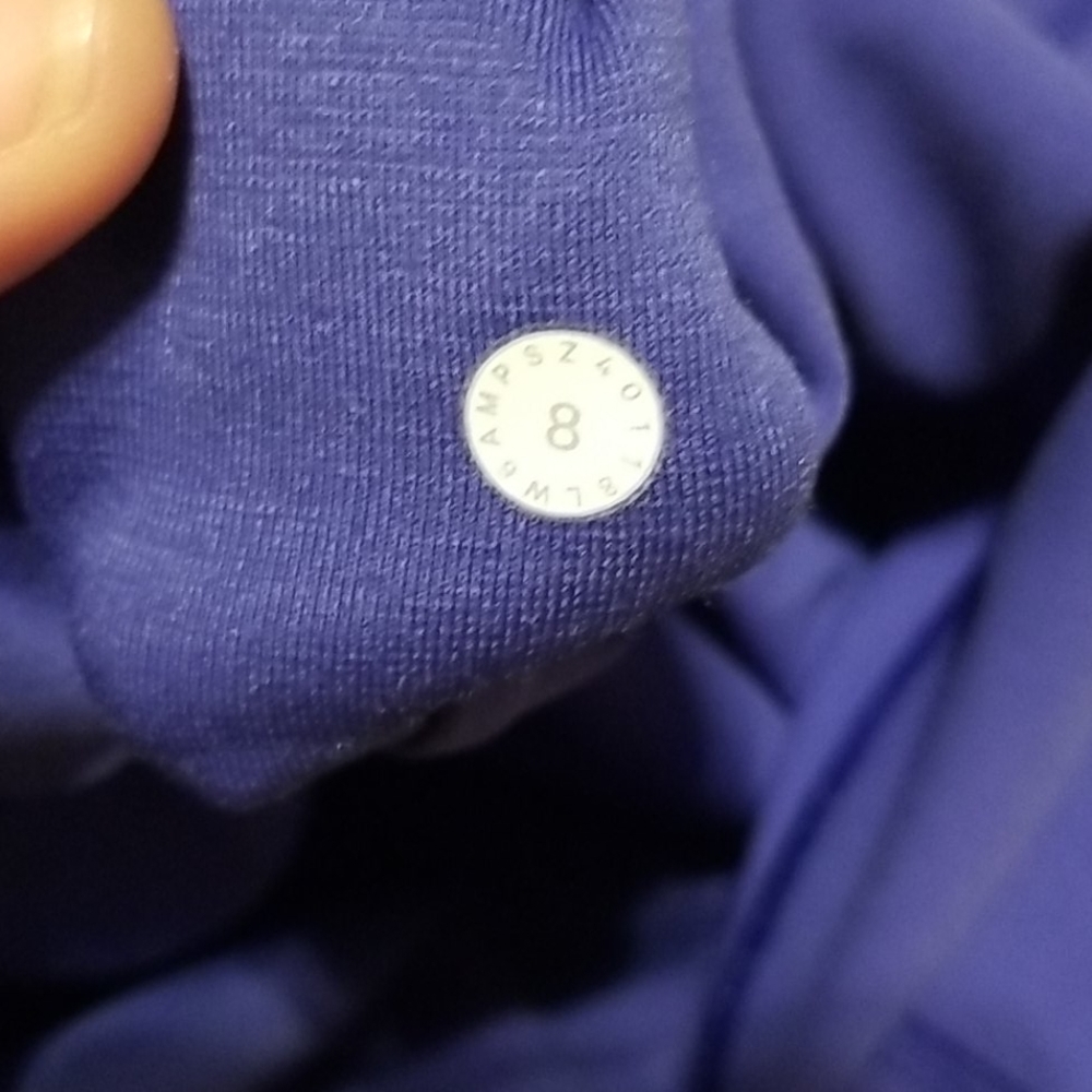SOLD Lululemon align MORROCAN BLUE crops sz 8 - Picture 5 of 6